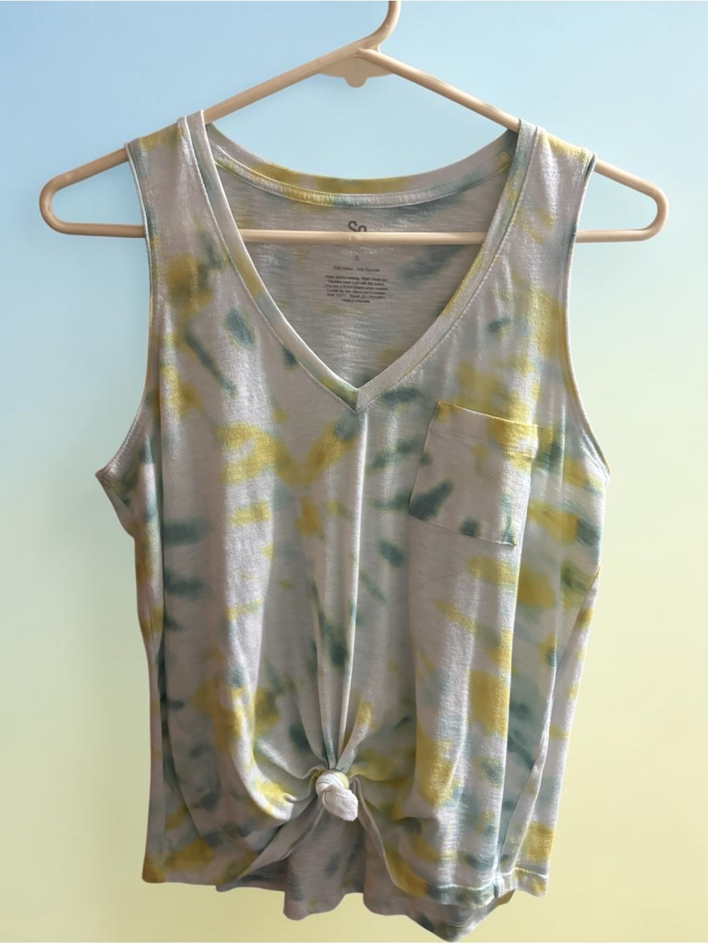 SO Tie-Front V-Neck Tank Top in Light Gray with Yellow & Green Tie-Dye